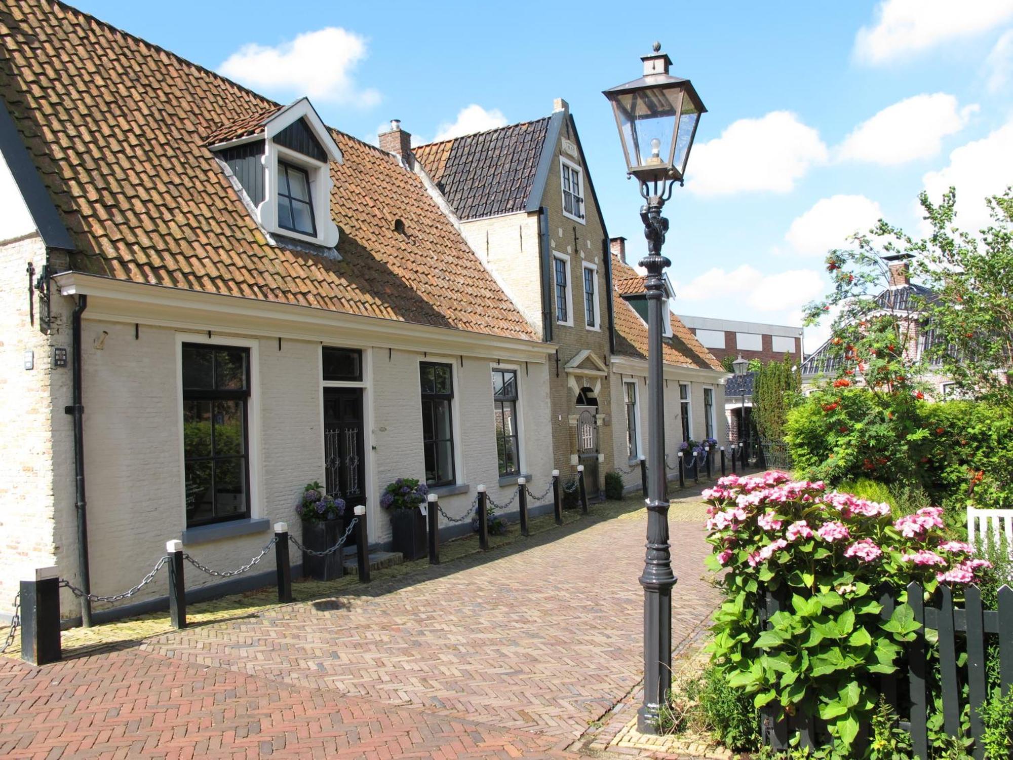 De Thuiskamer In Grou Als B&B Of Vakantiehuis Exterior foto